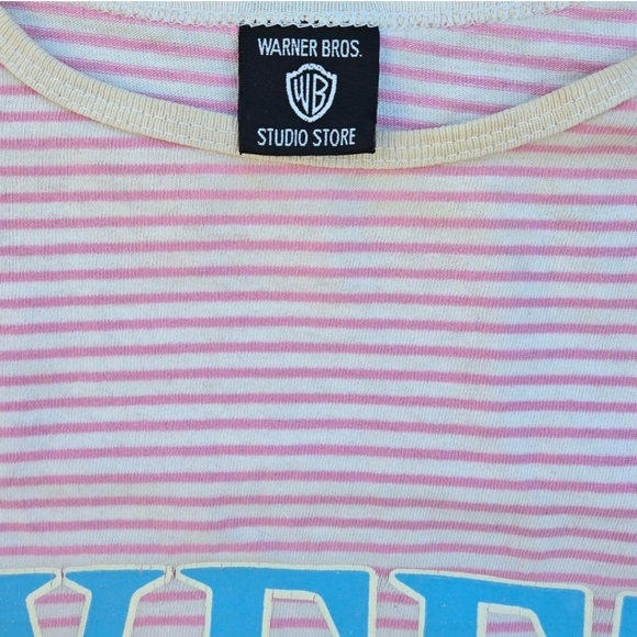 VTG Tweety Bird Size Mens Size All 1996 Pink Graphic print t-shirt - Picture 2 of 5